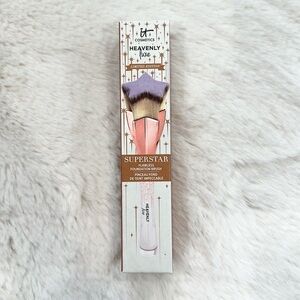 NIB IT Cosmetics Limited Edition Flawless Foundation Star Brush